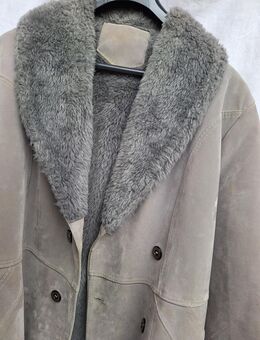 LAMMFELL MANTEL Herren Winter klassisch Größe 52 (L) grau - Berlin Friedrichshain-Kreuzberg