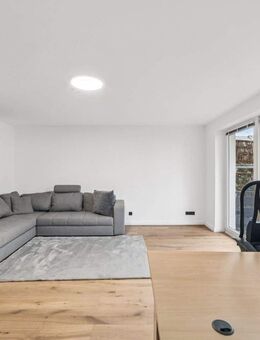 Top saniert 1,5-Zimmer-Wohnung mit Balkon & Tiefgarage in zentraler Lage - Hamburg