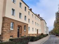 Echte Rarität 2 Raum Wohnung - mit Kamin und Balkon - Zeitz