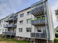 Per Rad ins Zentrum von Greifswald: 3-Raum-Wohnung mit Einbauküche und Balkon in Wackerow - Wackerow