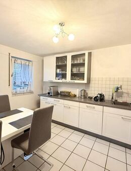 Attraktive 2-Zimmer-Wohnung mit Terrasse, Gartenanteil und Garage in ruhiger Lage - Velen