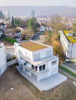 Moderne Erdgeschosswohnung mit großzügiger Terrasse und Ausblick auf das Wiesental - Lörrach