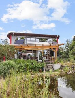 Provisionsfrei - Absolut einzigartig - Dieses Energiesparhaus dreht sich mit der Sonne - Rödental