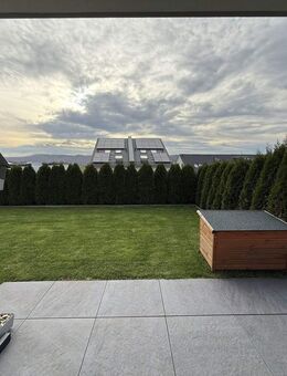 Neuwertige 3 Zimmer Erdgeschoss-Wohnung mit Garten - Idstein