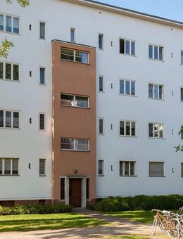 Sofort bezugsfrei - Ruhige Dachgeschosswohnung - Berlin