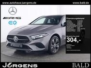 Mercedes A 250, e Progressive Burm Night 18, Jahr 2023 - Hagen (Stadt der FernUniversität)