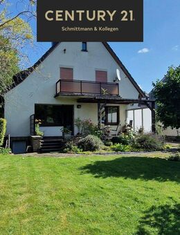 Ein- bis Zweifamilienhaus wartet auf neue Eigentümer - Dortmund