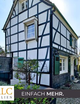 Ländliche Idylle trifft Fachwerk-Charme: Charmantes Einfamilienhaus im Grünen! - Wuppertal