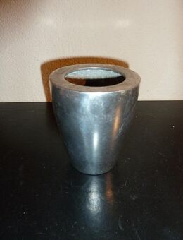 Vase Aluminium - Frankfurt (Main)
