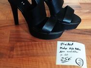 Verschiedene High Heels - Markneukirchen