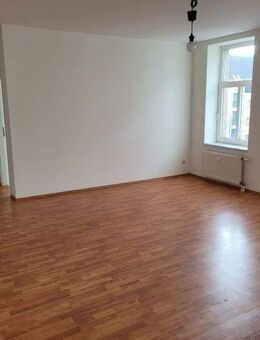 Helle 2-Raum-Wohnung mit Küche und Glasfaseranschluss! - Chemnitz