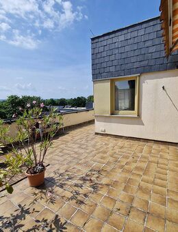 *BESICHTIGUNGSSTOPP* Penthouse mit Stil und Potential: Großzügige Wohnung auf zwei Ebenen in Bad Sassendorf! - Bad Sassendorf