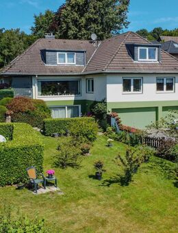 Traumhaftes Einfamilienhaus mit Einliegerwohnung in Remscheid - Großzügig, Grün und mit Ausblick! - Remscheid
