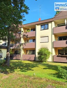 Freie 3-Zimmer-Eigentumswohnung im 2. OG mit Balkon - Nürnberg