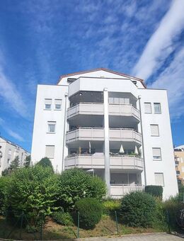 Sehr schöne und sonnige 3-Zimmerwohnung ! Anfragen, bitte nur per E-Mail !! - Fürth
