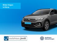 VW T-Roc, 1.5 TSI R-line FLA, Jahr 2024 - Schleswig