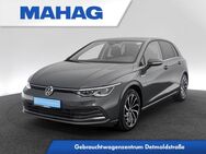 VW Golf, 2.0 TDI VIII STYLE, Jahr 2020 - München