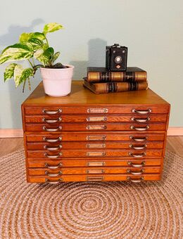 Setzkastenschrank, Schubladenschrank, antik, Vintage, 1950er, inkl. Lettern, Industrie Design - Gundelsheim Zentrum
