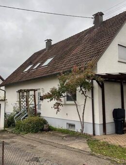 Platz für 2. Familien! Interessantes Zweifamilienhaus mit Garten in Urbach! - Urbach (Baden-Württemberg)