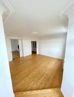 Schöne Altbauwohnung mit Fördeblick - Kiel