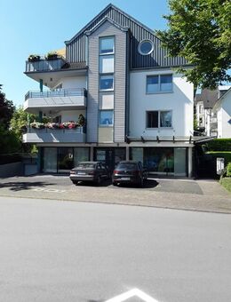 KNIPFER`S IMMOBILIENSCHÄTZE - Sehr gepflegtes Wohn- und Geschäftshaus in Brilon zum Kauf - Brilon