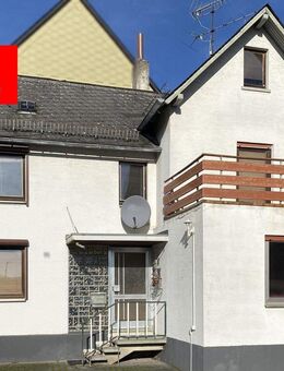 Kompaktes Wohnhaus inklusive praktischer Scheune ++ Winkels ++ - Mengerskirchen