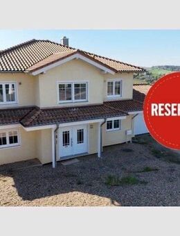 Villa mit FERNSICHT und großem Garten AUF MONT - Wincheringen