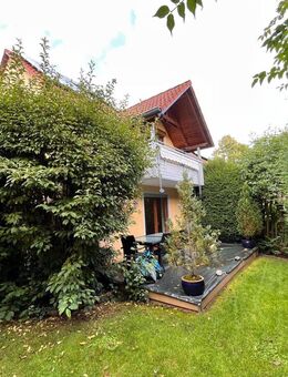 Komfort-7 Zi. EFH + 2 Zi. ELW + insges. 4 Bäder in ruhiger Lage in Rgbg. Süd/Uninähe - Regensburg