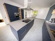 Hochwertig sanierter Luxus-Bungalow mit Einliegerwohnung, Photovoltaik und Großzügigem Grundstück - Saarbrücken