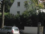 3-Zimmer-Wohnung mit zwei Balkonen - München