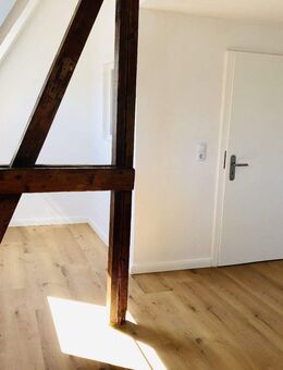 Studenten aufgepasst! - Zentrale Wohnung mit 3 Zimmern KDB - - Hamm