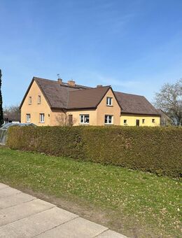 Echtes Landleben mit viel Platz. Einfamilienhaus, FeWo, moderne Sauna, Bauland, Nebengelass, für Gewerbe geeignet - Rosenow