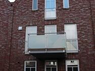 Exklusive 2-ZB-Wohnung mit Balkon, Fahrstuhl und Garage - Emden