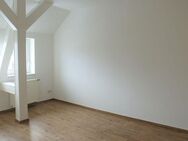 Schöne Familienwohnung - 4 Zimmer + Balkon - Chemnitz