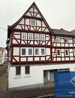 Attraktives Wohn- und Geschäftshaus in bester Innenstadtlage von Homberg (Efze) - Homberg (Efze)