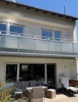 *****Modernisierte Doppelhaushälfte + Garage + pflegeleichter Garten + beliebte Lage Obervellmar! - Vellmar