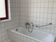 Gemütliche 3-Zimmer mit Laminat, Wanne und Einbauküche in zentraler Lage! - Chemnitz