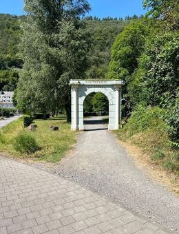 ** Barrierefreie Zweizimmer-Wohnungen an Senioren zu vermieten** - Bad Bertrich