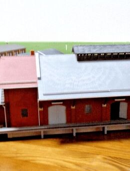 Gebäude-Set, 10-teilig = Industriegebäude + Autotankstelle, etc. - von Faller und Vollmer - H0 (1:87) - Hannover