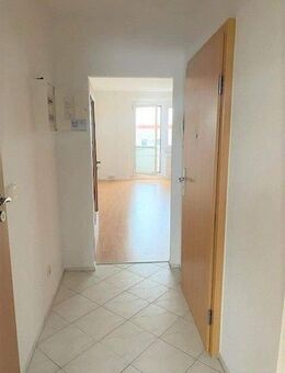 Schöne, helle 2 Raum mit Balkon am Stadtrand - Chemnitz