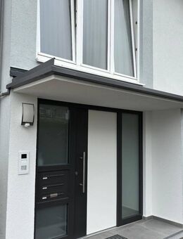 Ideal für eine Familie - 110 qm Wfl., 4-Zim. EG Wohnung mit eigenen Garten und großer Terrasse, - Bad Wörishofen