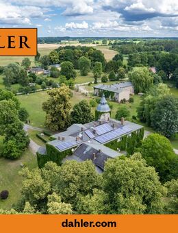 Neu: Gutshaus, Nebengebäude und ca. 7,6 ha Park Wesselstorf - der Rückzugsort zum Leben und Arbeiten - Selpin