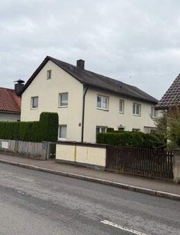 Kleine 2- Zimmer - Wohnung mit Einbauküche und Duschbad in Aubing - München