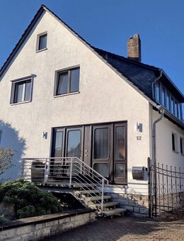 Gepflegtes Zweifamilienhaus mit Pool in ruhiger Lage - provisionsfrei - bitte keine Markleranfragen. - Braunschweig