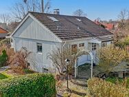 Bungalow in Ostsee-Nähe - Wunderschönes Haus und Grundstück mit Potential für ein zweites Haus - Hohenfelde (Landkreis Plön)