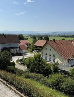 Panorama trifft Wohnkomfort - Großzügiges Zweifamilienhaus mit tollem Bergblick - Dietmannsried