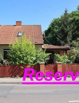 RESERVIERT!!! Sonnige Dppelhaushälfte mit viel Nebengelass und Garten - Eberswalde