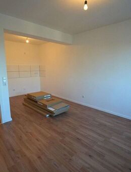 Neuwertige 3-Zimmer-Wohnung mit Einbauküche und Parkplatz in Köln-Vingst - Köln