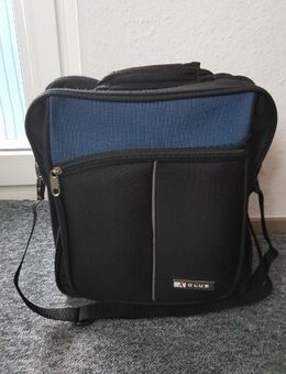Umhängetasche  Tasche mit 3 Fächern. - Kassel