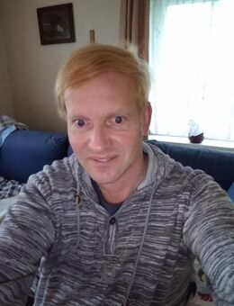 er sucht sie - Steinau